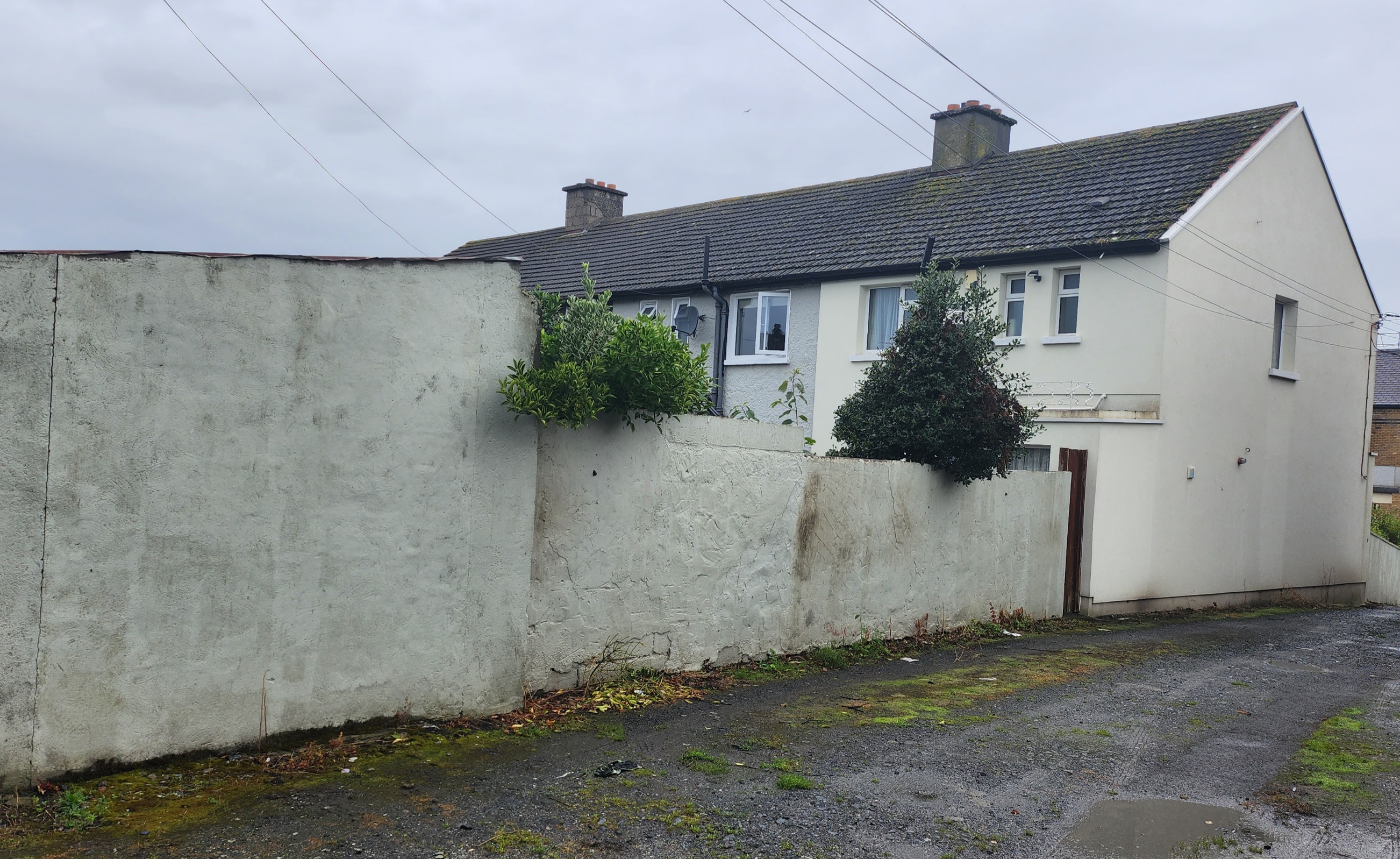 28 Whitehall Road West