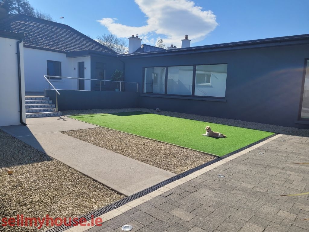 The Cottage Cottage for sale in Castlebar privately by owner