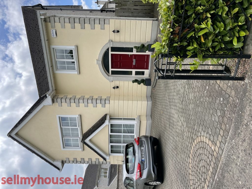 32 Slaney Bank Green