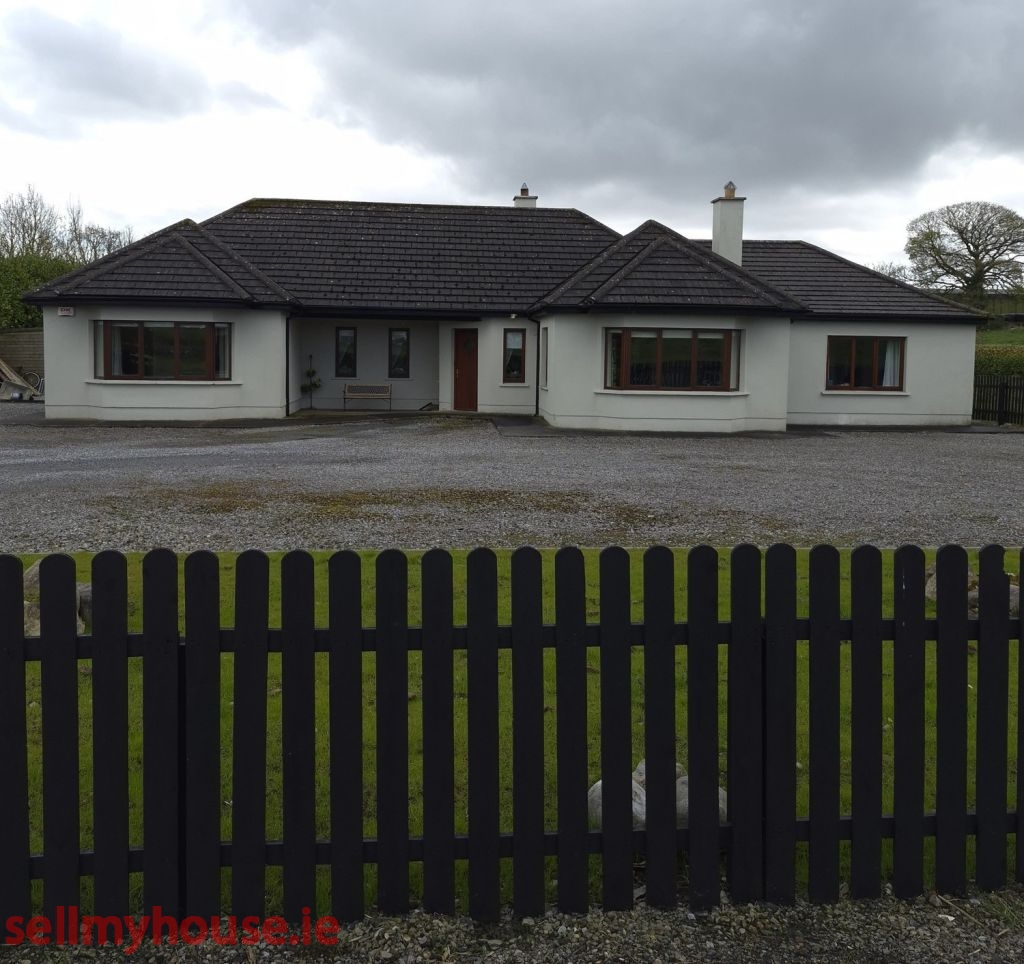 Rhode Detached House for sale