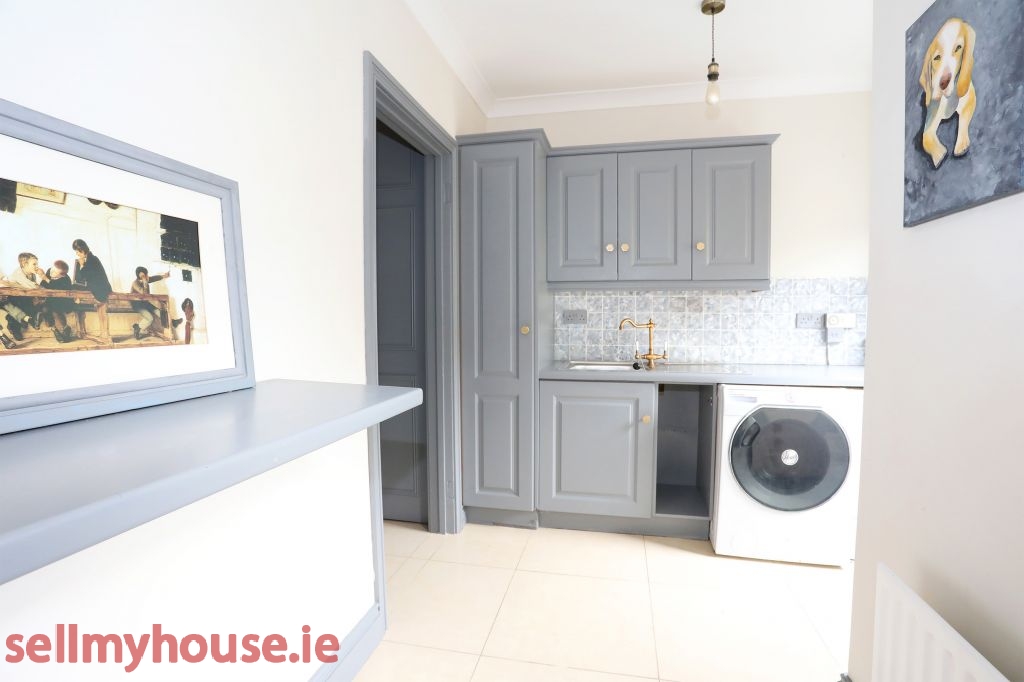 Rosmoney F28 P984